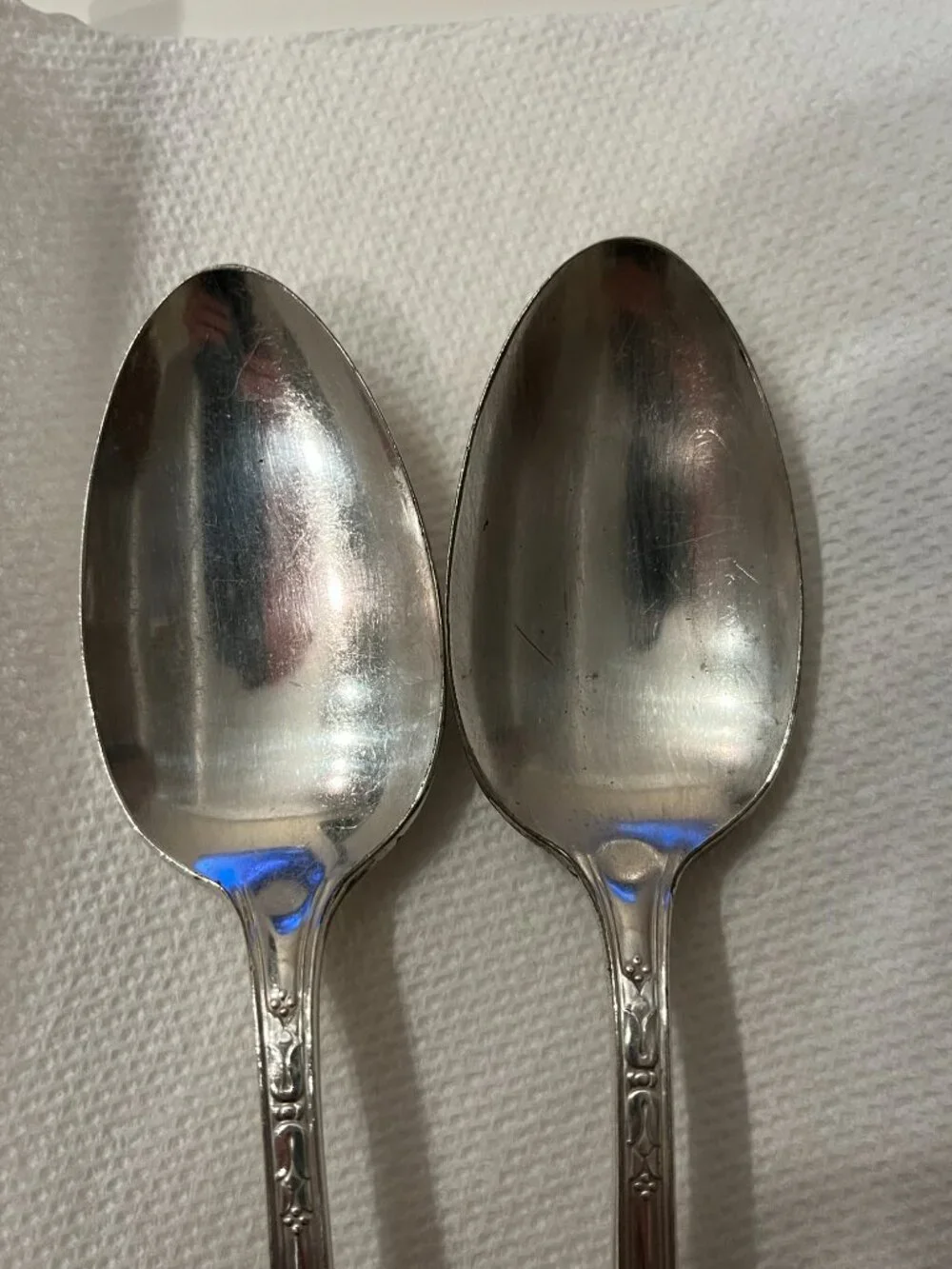 Vintage Wm Rogers Paris 1939 Silverplated Serving Spoons Set 2 (Paris Pattern)